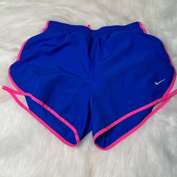 Nike Dri‎ Fit Girls Athletic shorts blue pink size xl - Picture 1 of 4